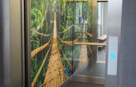Bedrucktes Glas Hängebrücke